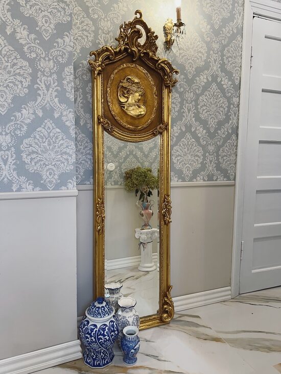 Karaliskas Luis XV French style