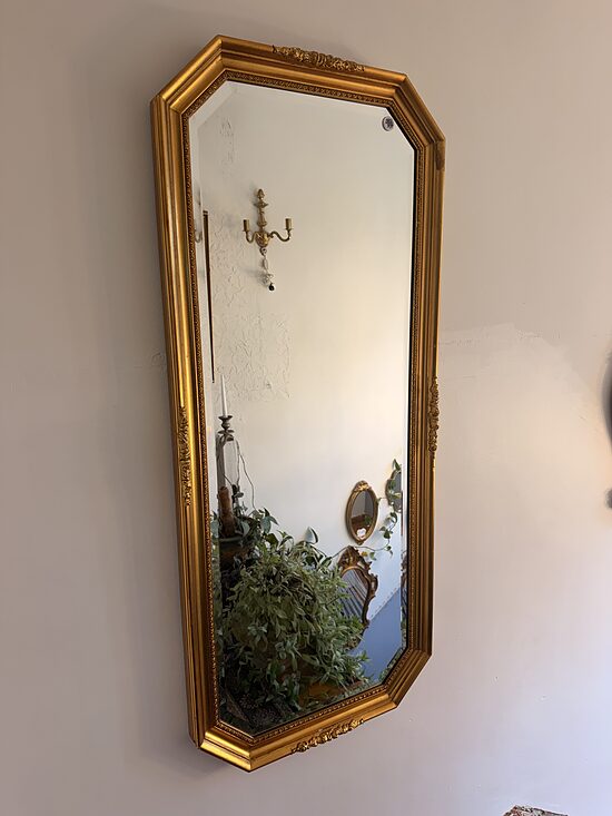 Lielais vintage spogulis