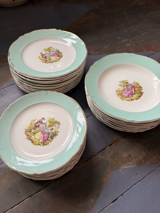 Gaišais mint šķīvju komplekts