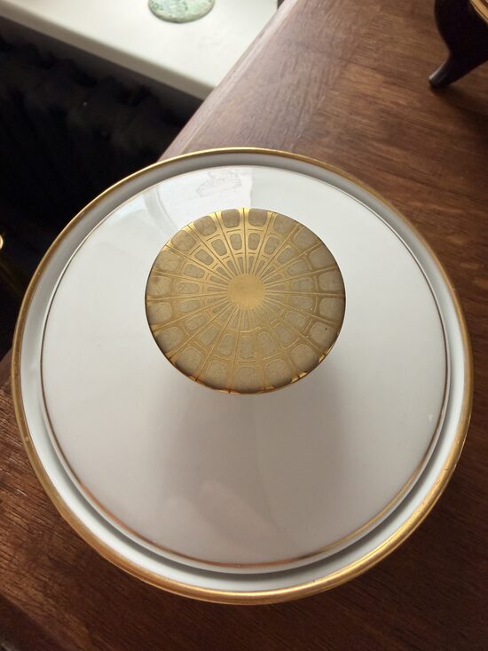 Vintage trauks ar vāku