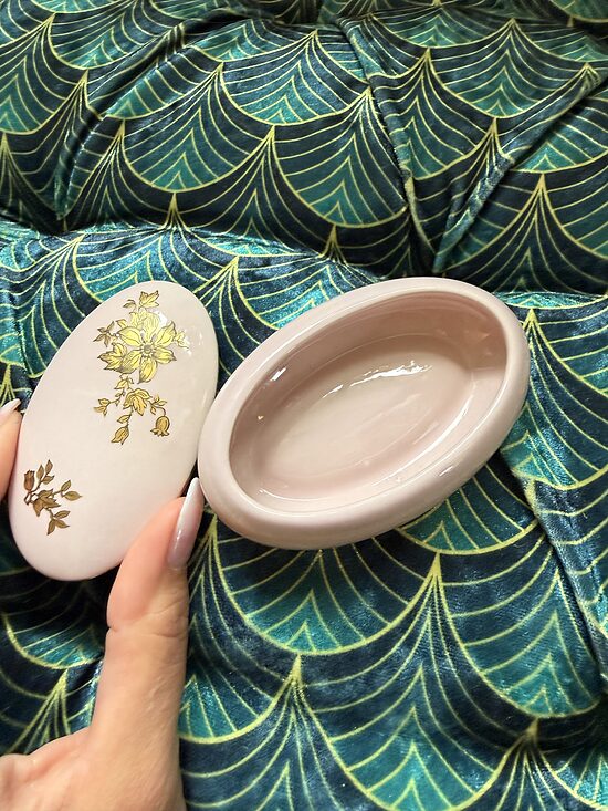 Porcelāna lādīte